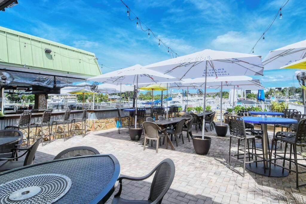 Waterfront, Pool, Tiki Bar & Grill, Gym, Location! Apartment Sarasota Exterior foto