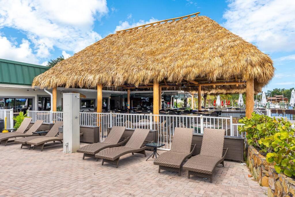 Waterfront, Pool, Tiki Bar & Grill, Gym, Location! Apartment Sarasota Exterior foto