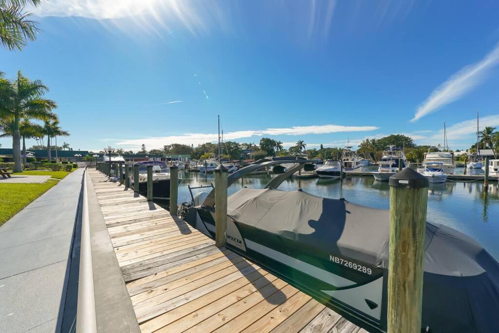 Waterfront, Pool, Tiki Bar & Grill, Gym, Location! Apartment Sarasota Exterior foto